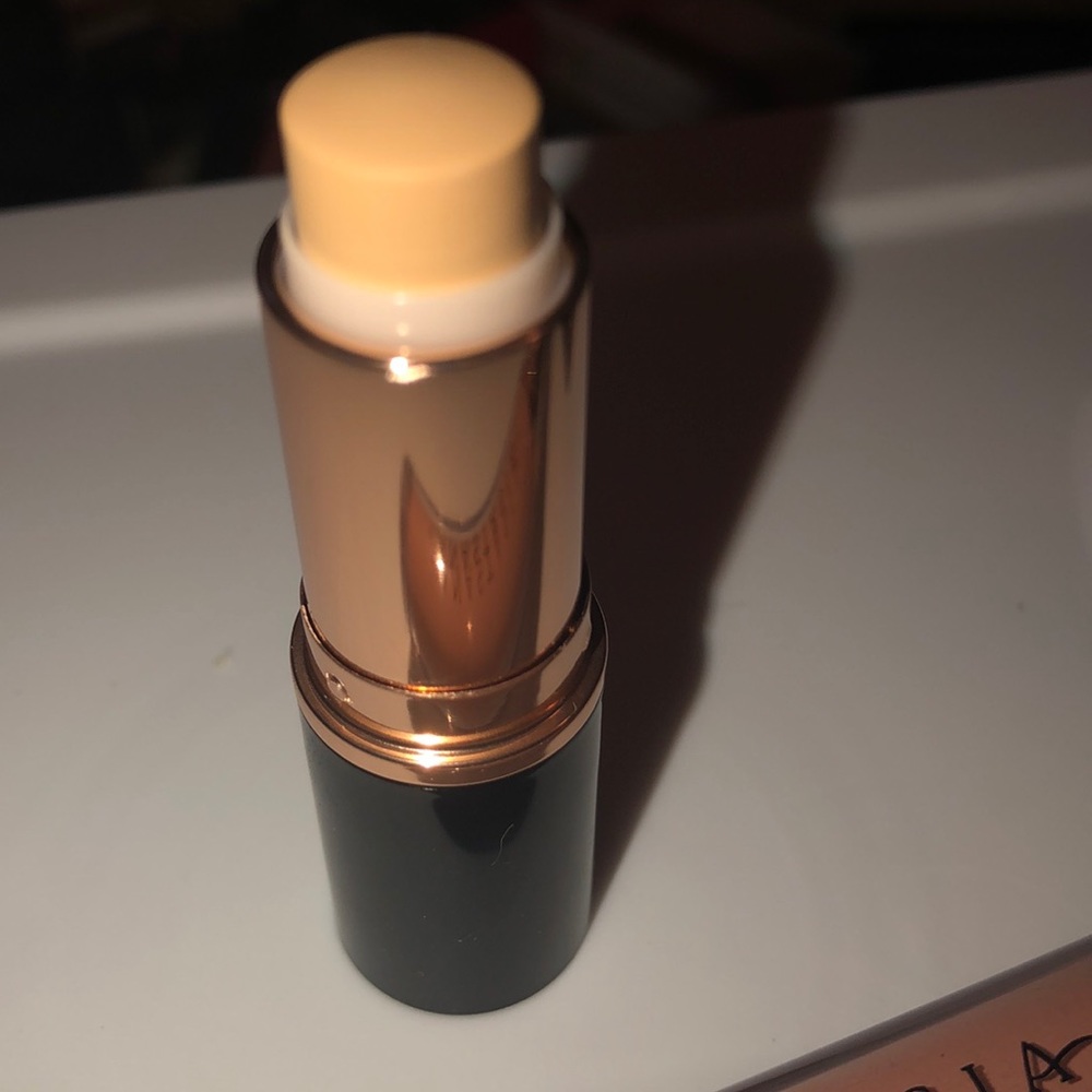 5/$15 Anastasia Beverly Hills Foundation Stick - Picture 3 of 6